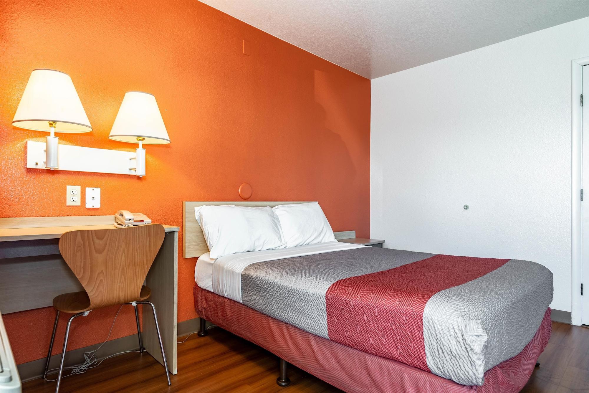 Motel 6-Palm Springs, Ca - East - Palm Canyon Екстериор снимка