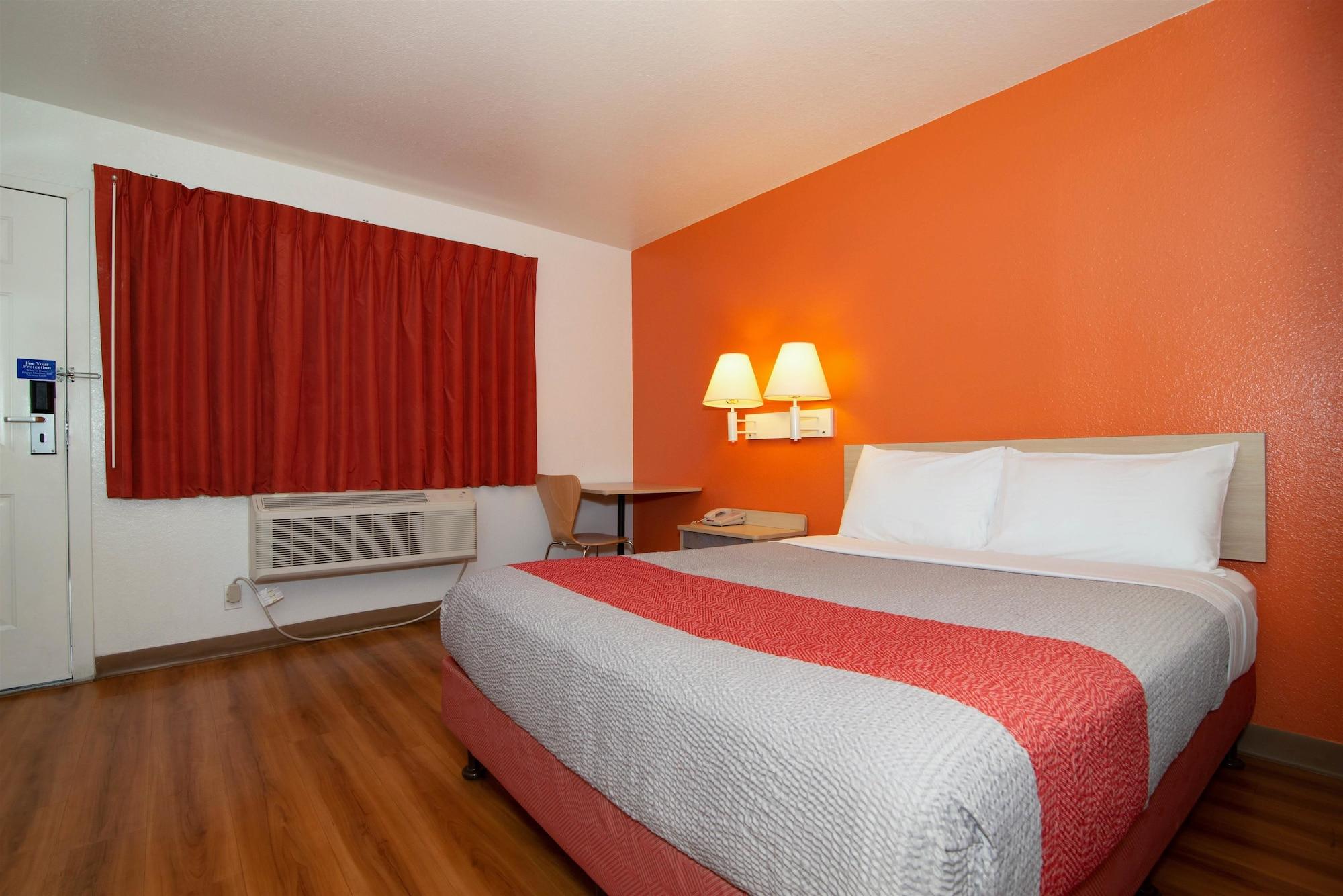 Motel 6-Palm Springs, Ca - East - Palm Canyon Екстериор снимка
