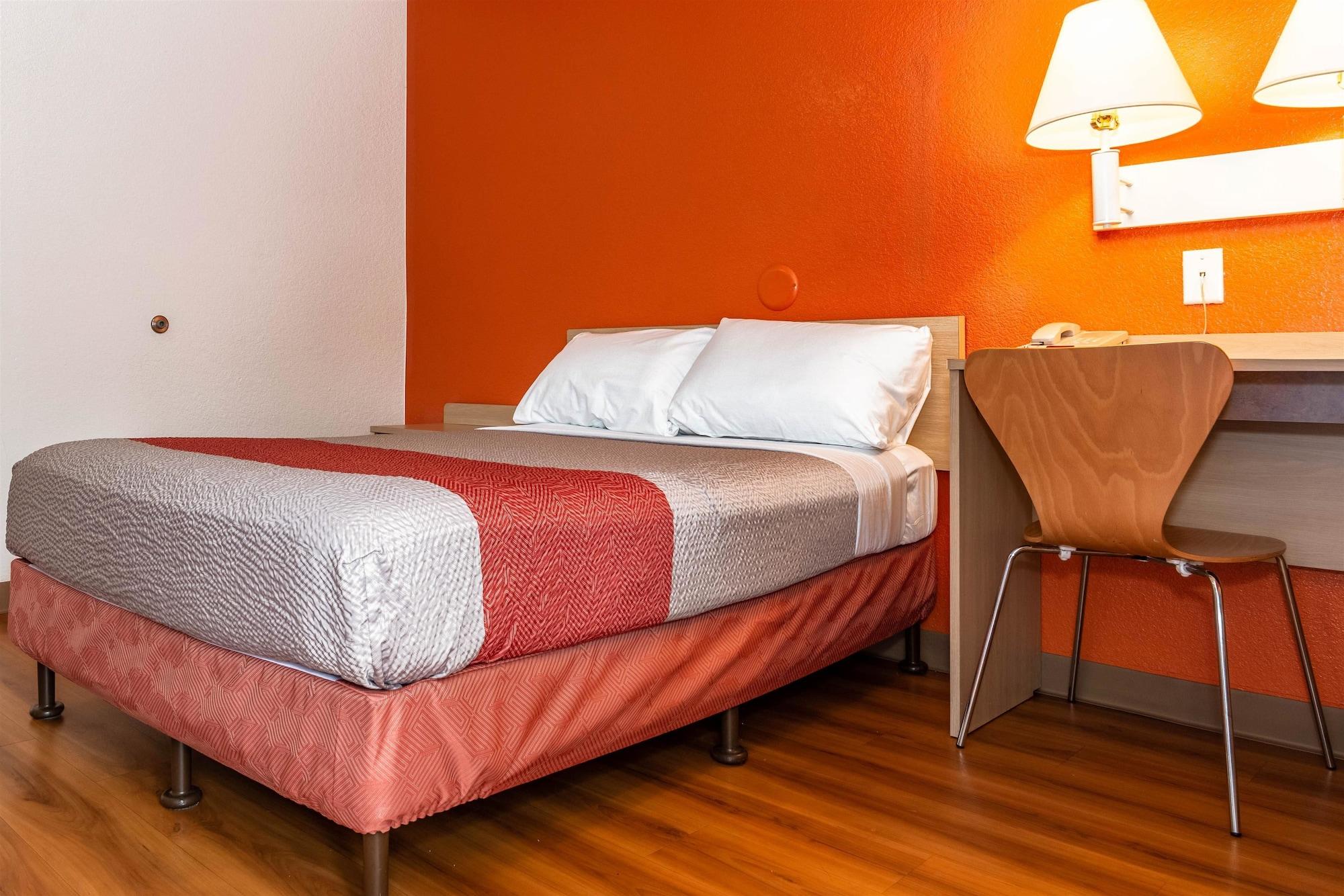 Motel 6-Palm Springs, Ca - East - Palm Canyon Екстериор снимка