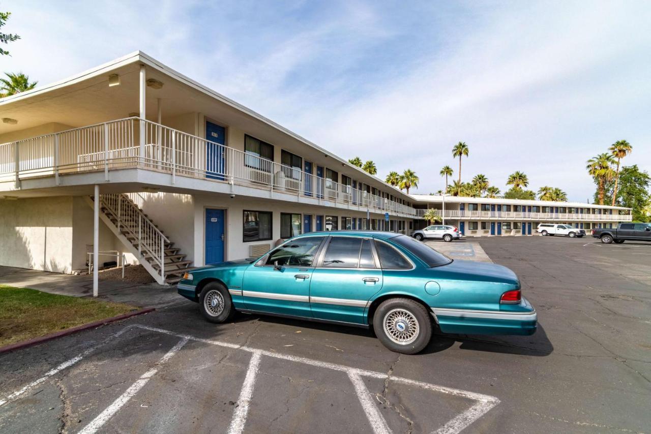 Motel 6-Palm Springs, Ca - East - Palm Canyon Екстериор снимка