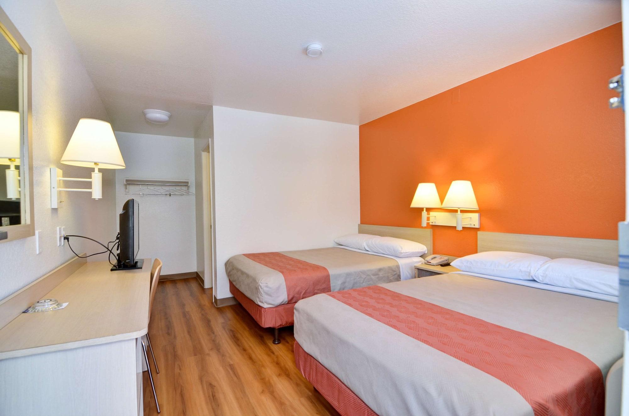 Motel 6-Palm Springs, Ca - East - Palm Canyon Екстериор снимка