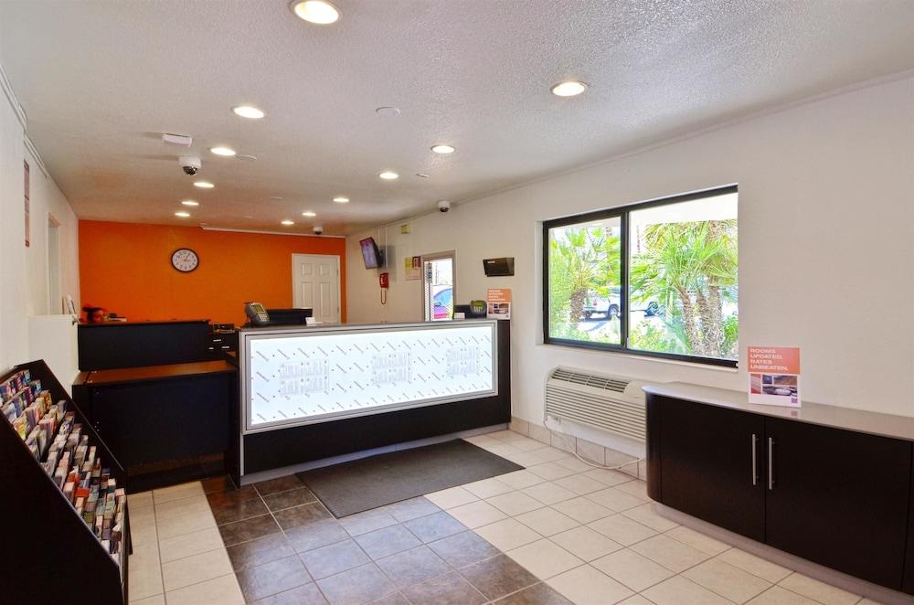 Motel 6-Palm Springs, Ca - East - Palm Canyon Екстериор снимка