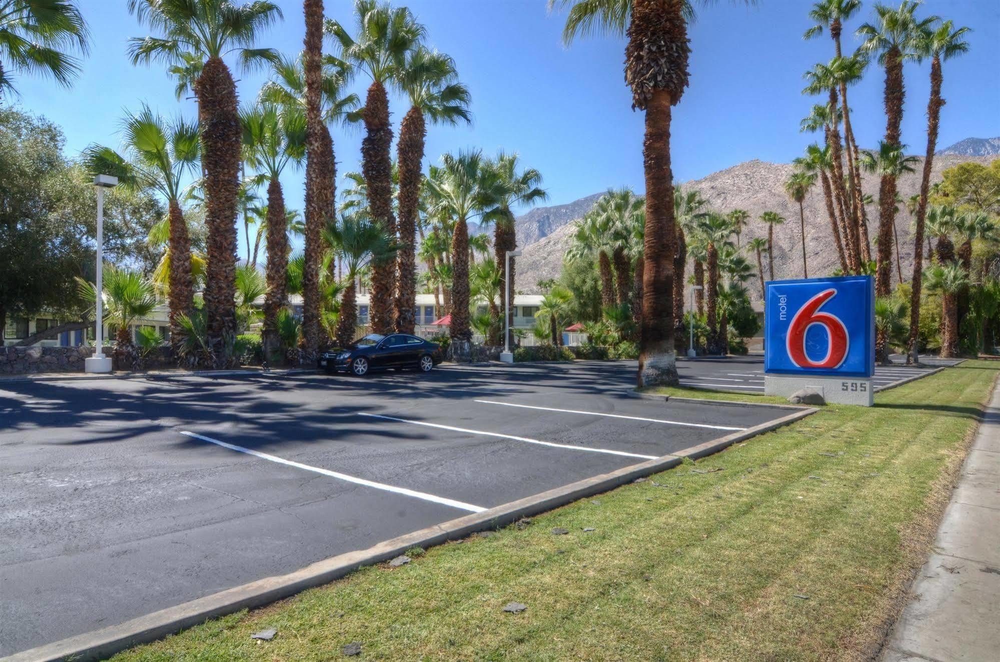 Motel 6-Palm Springs, Ca - East - Palm Canyon Екстериор снимка